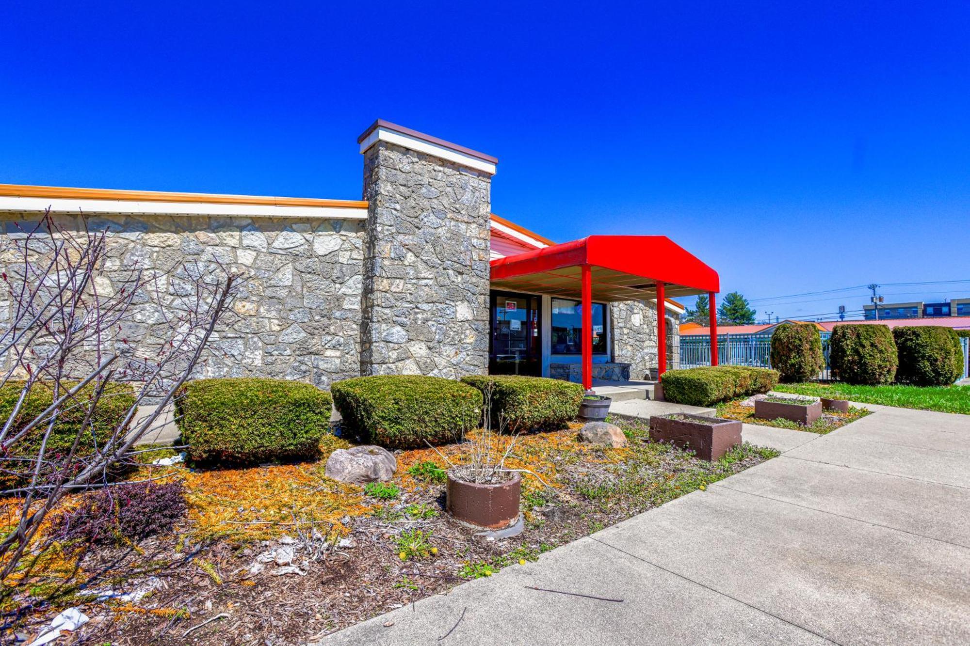 Cozy Garden Inn By Oyo Hwy 40 Richmond Exterior foto