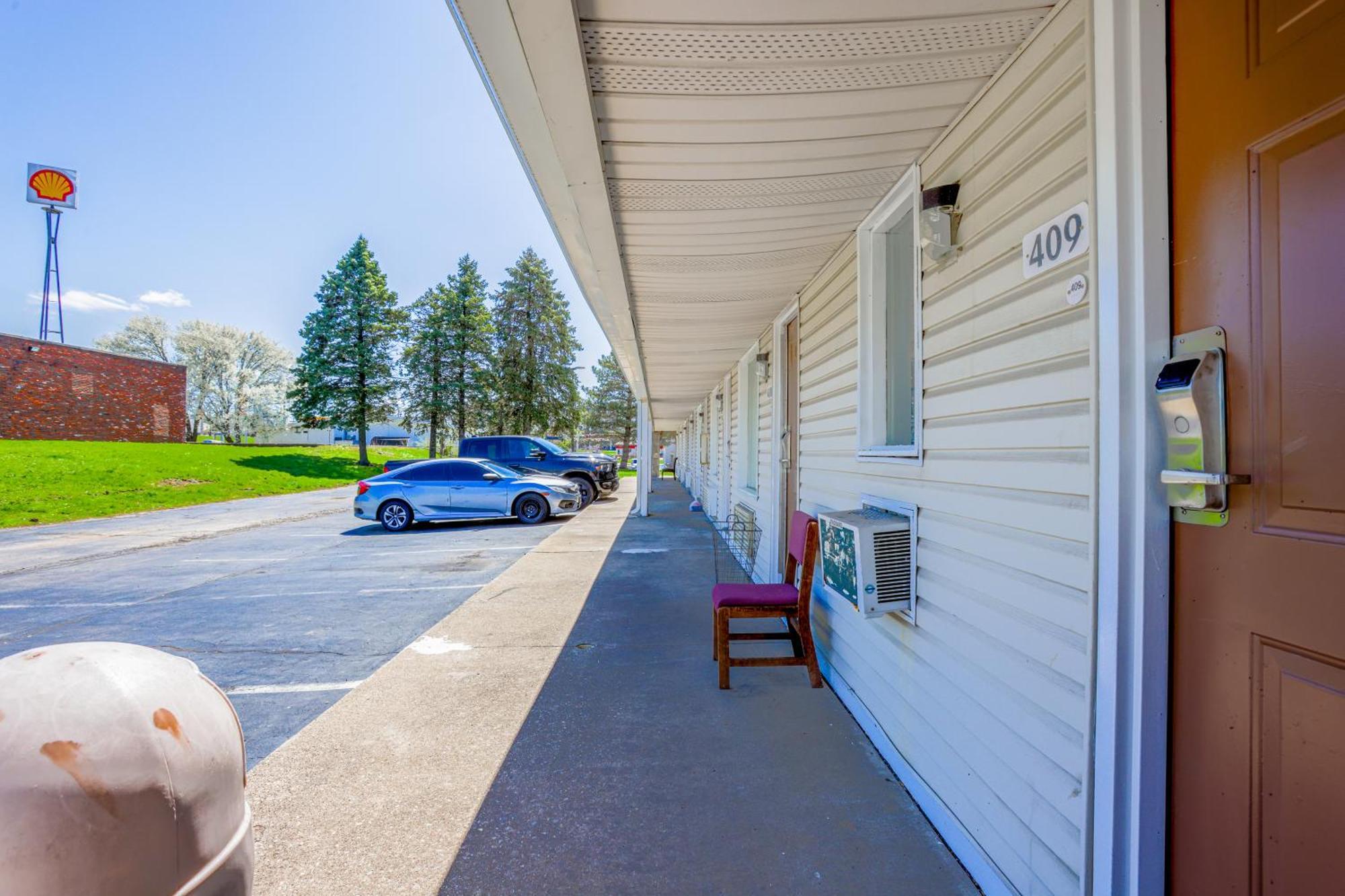 Cozy Garden Inn By Oyo Hwy 40 Richmond Exterior foto